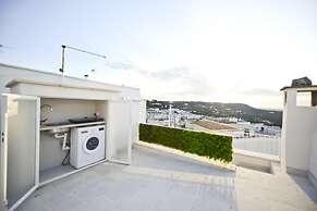 Scirocco Apartment with Terrace by Wonderful Italy