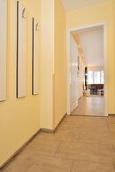 Central Studio 2