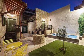 Athenian Residences