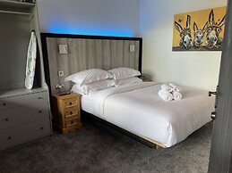 The Waterfront Lodges