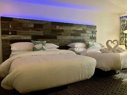 The Waterfront Lodges
