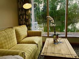 The Waterfront Lodges