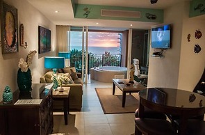 Grand Venetian Condominium