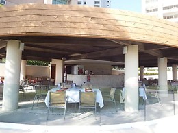 Grand Venetian Condominium