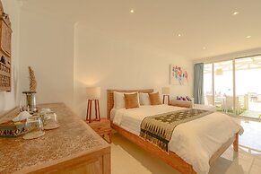 Meno Mojo Beach Resort