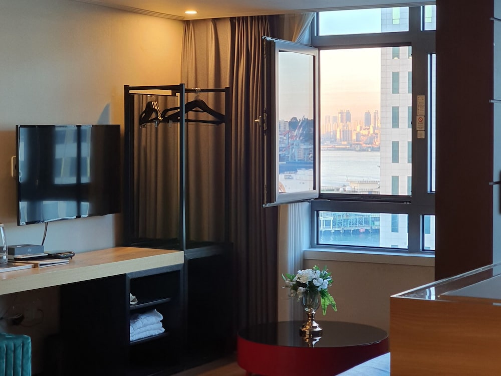Central Park Hotel Busan
