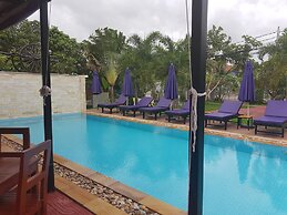 White Lotus Resort