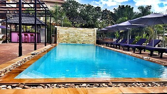 White Lotus Resort