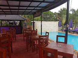 White Lotus Resort