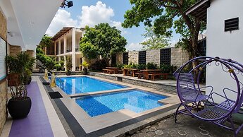Satya Graha Hotel