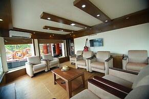 My Trip Houseboat