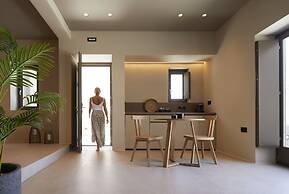 Halcyon Days Suites