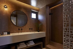 Halcyon Days Suites