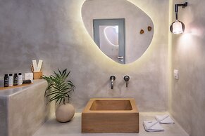 Halcyon Days Suites