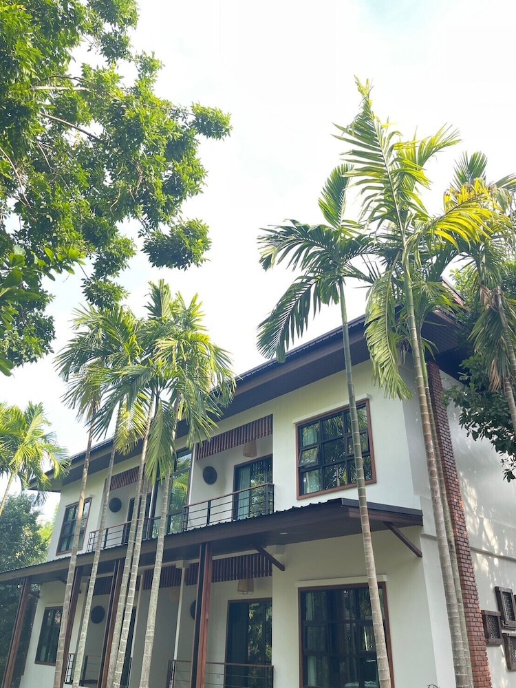 Tai resort