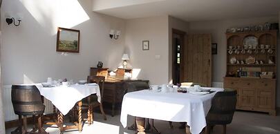 Larkrise Cottage