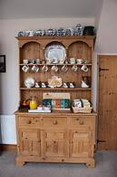 Larkrise Cottage