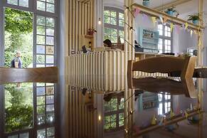 Hostel La Maison Montreau