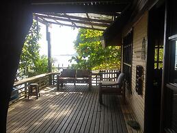Treehouse Bungalow
