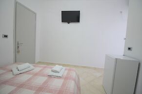 Andy Apartments