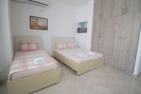 Andy Apartments