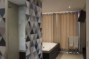 Hotel G