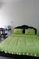 Happy House Resort