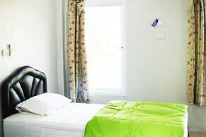 Happy House Resort