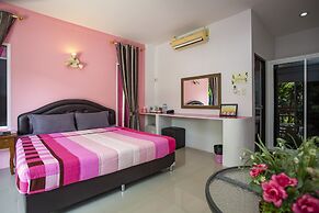 Baan Suan  Meetang Resort