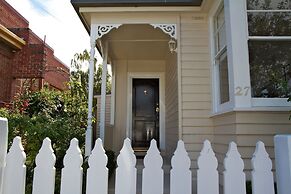 Strahan House