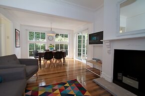 Strahan House