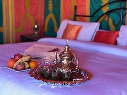 Luxury Maktoub