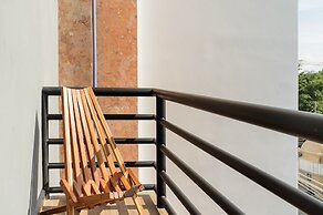 Life Boutique Condo