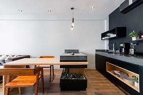 Life Boutique Condo