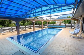 Lev HaHoresh Suites
