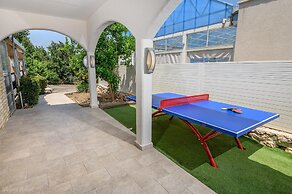 Lev HaHoresh Suites