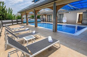 Lev HaHoresh Suites