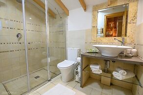 Lev HaHoresh Suites