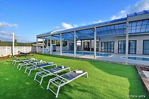 Lev HaHoresh Suites