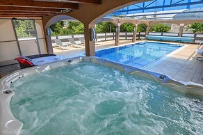 Lev HaHoresh Suites