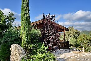 Lev HaHoresh Suites