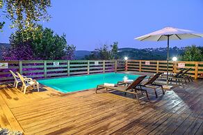 Lev HaHoresh Suites