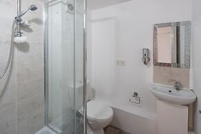 Isledon Hotel