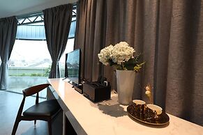 Reunion Residence
