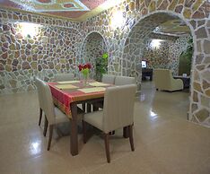 Mahadha Hotel