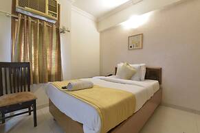 Hotel Airport Plaza