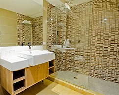 Tyche Boutique Hotel