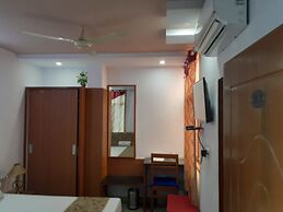Airport Sky Inn