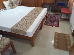 Airport Sky Inn