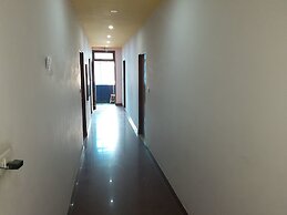 Airport Sky Inn